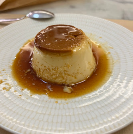 Flan de huevo casero con caramelo